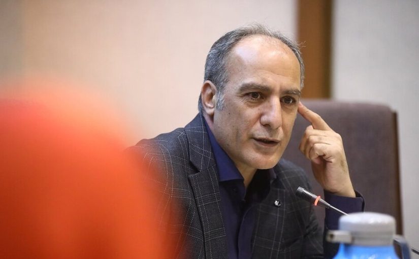 استقبال نوجوانان از شعر سپید بیشتر از نیمایی است