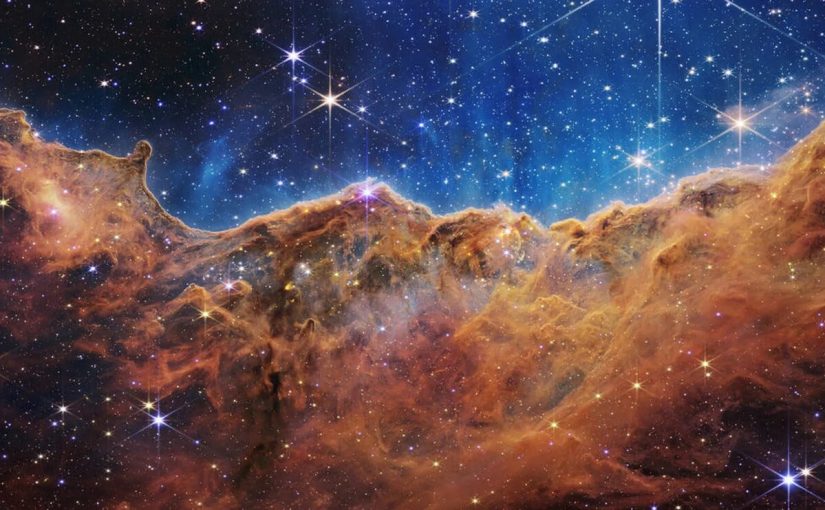 پیش از ازدواج زال و رودابه، ستاره شناسان مژده تولد رستم را داده بودند