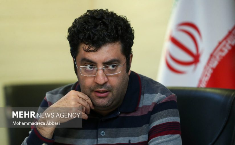 نویسندگان نباید جای ائمه فکر کنند و حرف بزنند